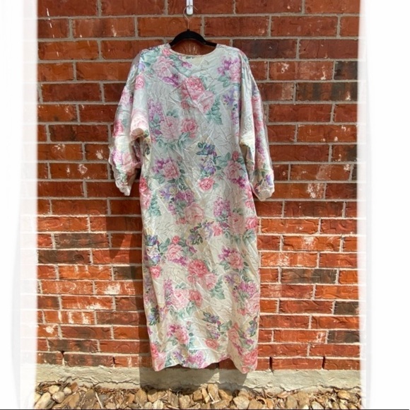 Vintage XL Floral Lace Satin Pin Up Pajama Robe - Picture 5 of 10